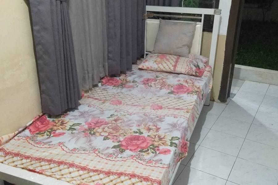 Kosan Ibu Dewi Ciumbuluit -