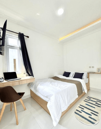 Niseko St -
