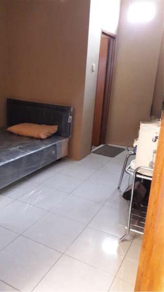 Kost H Iyus -