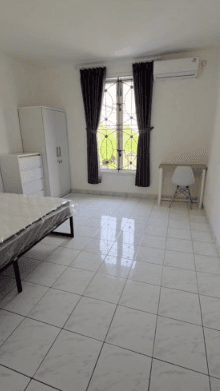 Naya Kost -