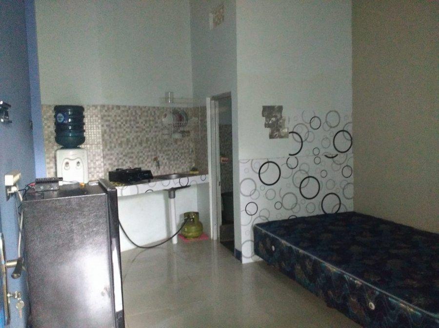 kosan putri terdekat -