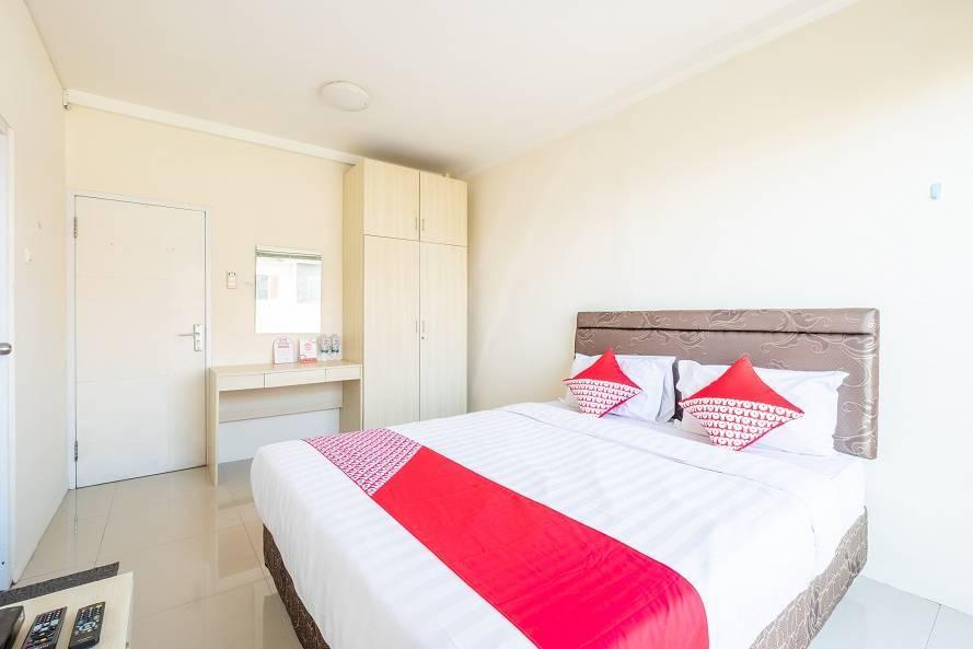 Kost Premium Dedy Beach Inn -