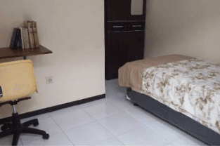 Kost Putri Srigadis -