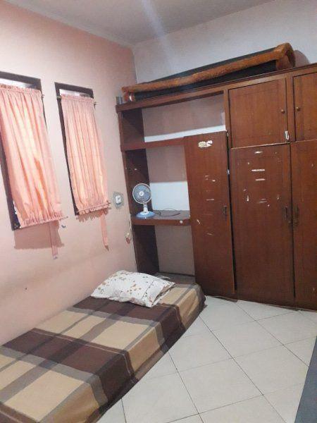 Kost Zahra -