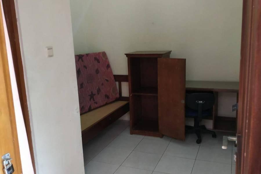 Rumah kos wisma amira -