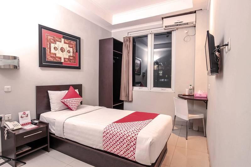 OYO 226 Lj Hotel Bandung -